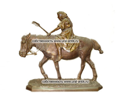 Скульптурная композиция большой формы «Крестьянка на лошади c граблями", знаменитого скульптора Н. Либериха.