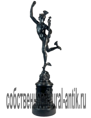 Шикарная кабинетная скульптура "МЕРКУРИЙ (Покровитель успешной торговли)", 2000 года выпуска. Известного скульптора Джованни да Болонья. Каслинское литье. Чугун.